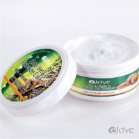 eJove - Aloe Vera y Baba de Caracol Creme mit Schneckenschleim-Extrakt 150ml Dose hergestellt auf Gran Canaria